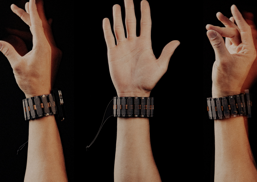 Dry Electrode Chain-Link Design